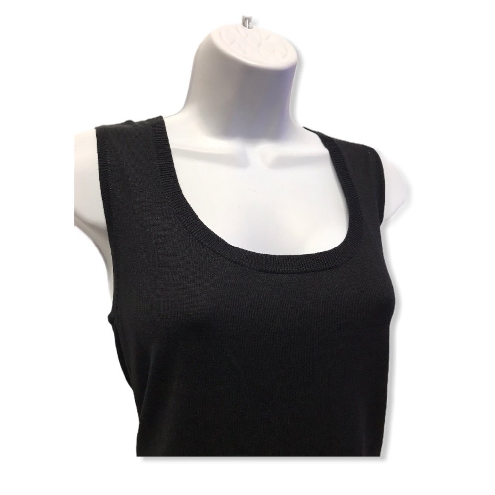 August Silk | Black Sleeveless Lightweight Blouse • - Picture 6 of 7